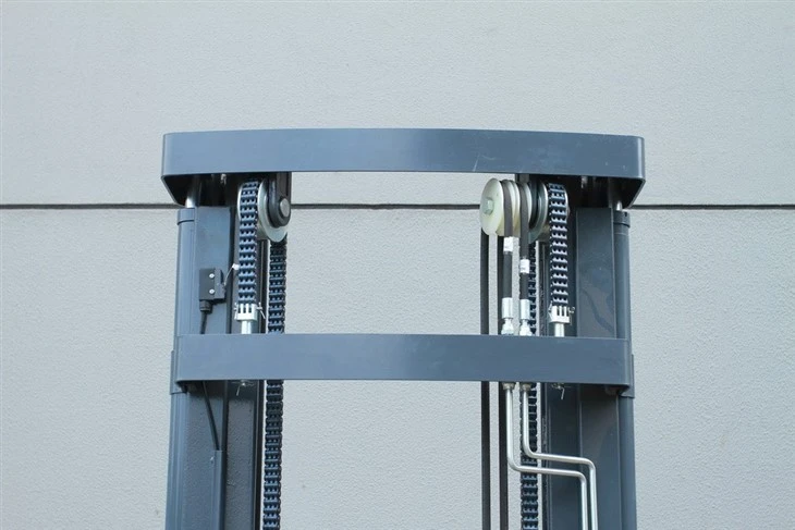 E1030GL/E1330GL/E1530GL Electric Reach Lift Standing Stacker, Counter Balance Wheel Pallet Stacker